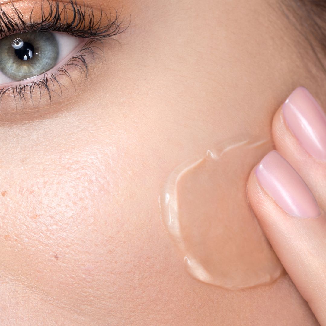 Controlul Sebumului: Soluția pentru un Ten Echilibrat și Fără Imperfecțiuni