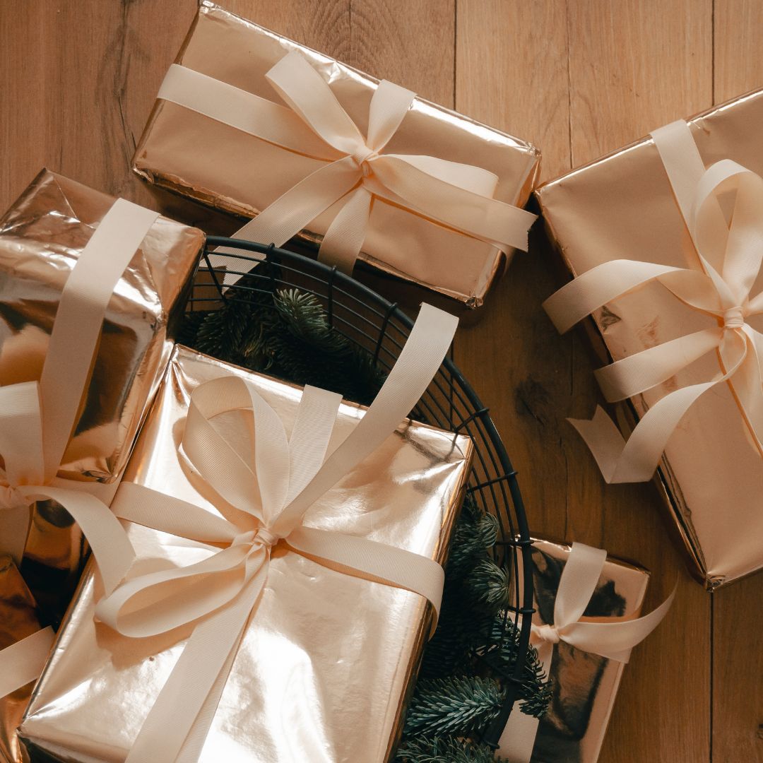 Idei de Cadouri de Sărbători cu Momirov